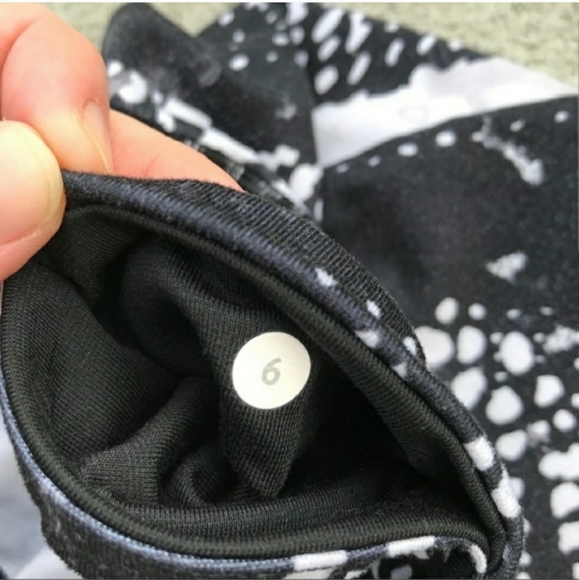 Lululemon leggings beautiful - Picture 3 of 3